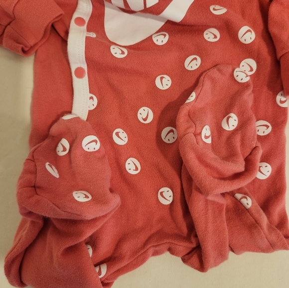 Baby Girls Long-Sleeve Smiley Footed Coverall - Picture 6 of 6